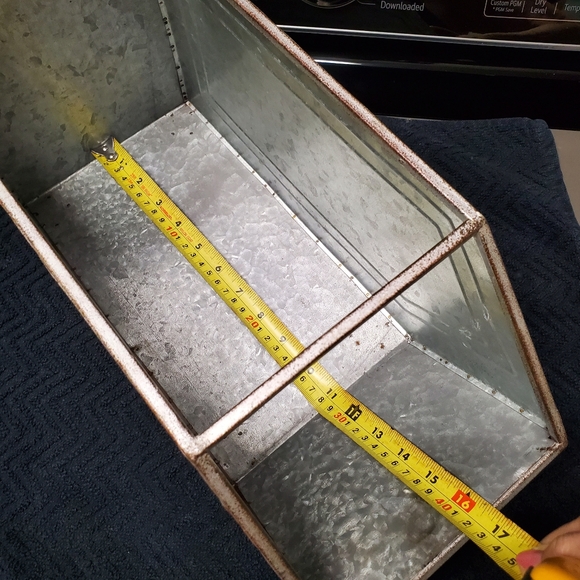 Farmhouse Galvanized Steel vintage Footed metal container L👀K - Picture 11 of 17